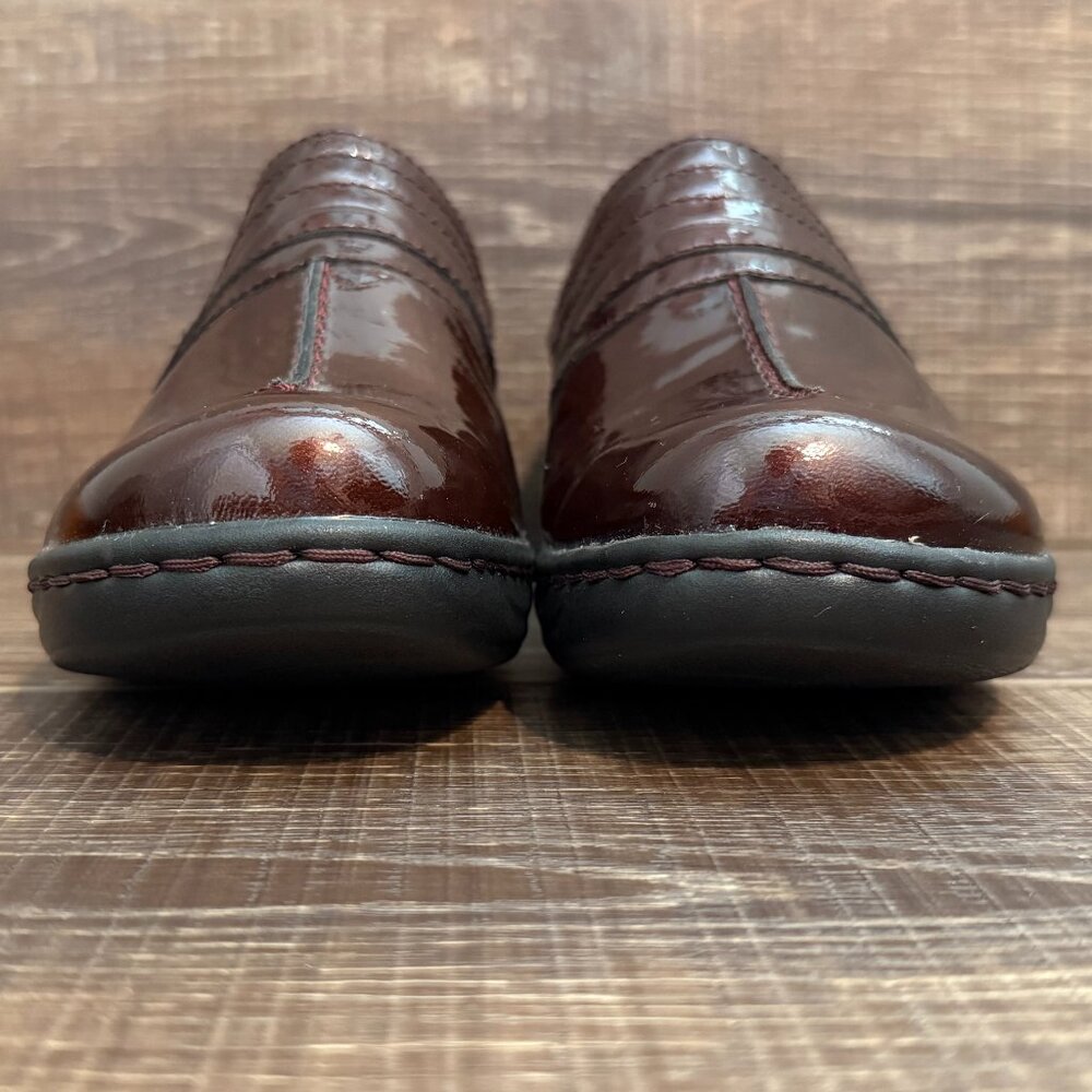 Clarks Bendables Leather Slip-On Clog - Size 6 - image 8